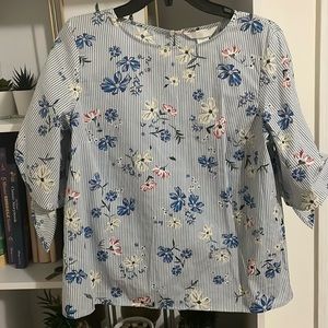 H&M half sleeve floral blouse size 6
